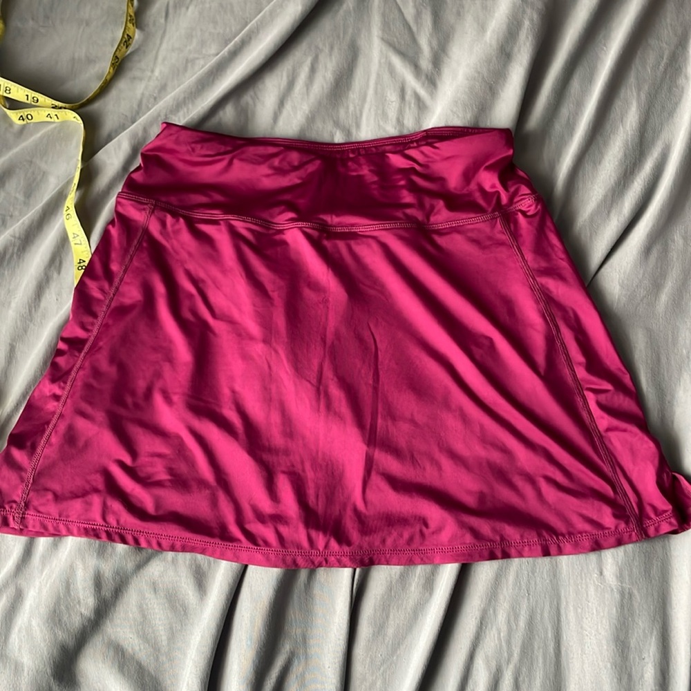 Oalka Athletic Skort Womens Sz M Golf Tennis Pull On Burgundy Athleisure GUC